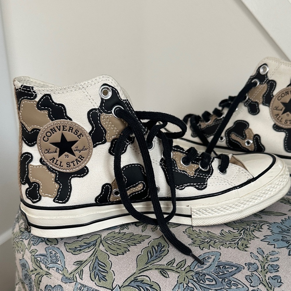 Leopard Converse hightops - image 2